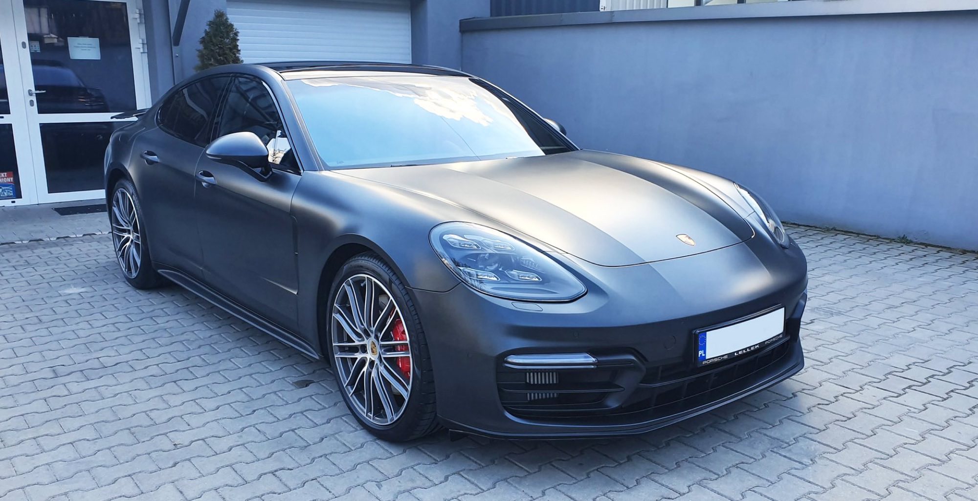 Porsche Panamera GTS w matowej folii